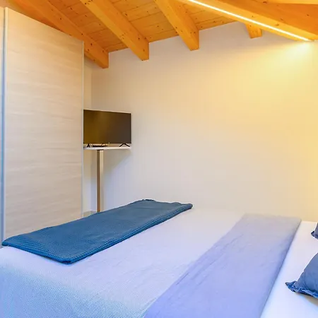 Piccola Orchidea Sul Apartment *